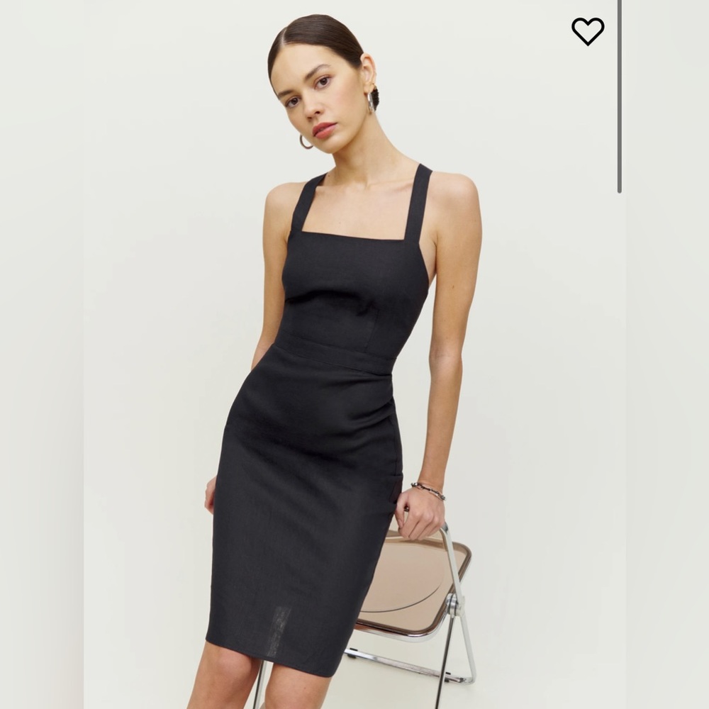Reformation Ereka Dress
Color: Black
Size: 2